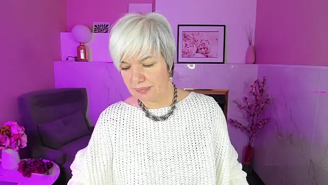 Snapshot of CarmenSoft chatting on 03-05-25, 01:42 CarmenSoft online show from 03-05-25, 01:42