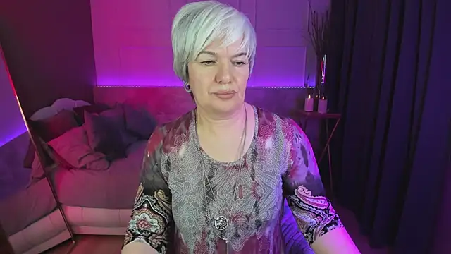 Snapshot of CarmenSoft chatting on 03-10-25, 03:56 CarmenSoft online show from 03-10-25, 03:56