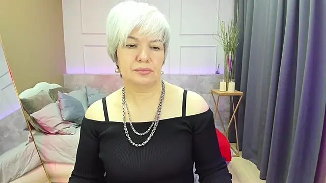 Snapshot of CarmenSoft chatting on 03-10-25, 08:34 CarmenSoft online show from 03-10-25, 08:34