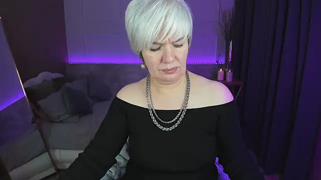 Snapshot of CarmenSoft chatting on 03-11-25, 03:26 CarmenSoft online show from 03-11-25, 03:26