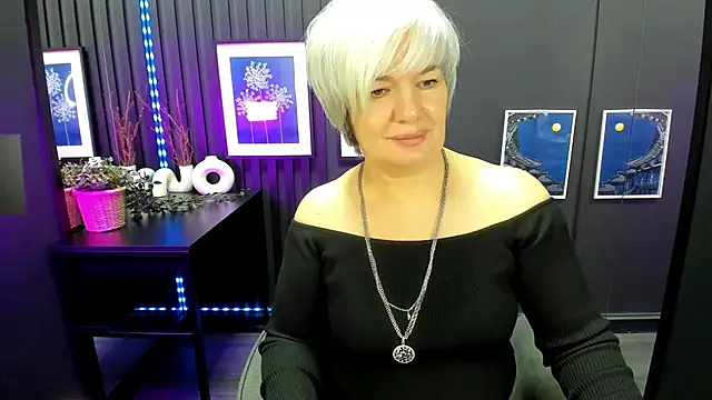 CarmenSoft online show from 11-28-25, 08:33