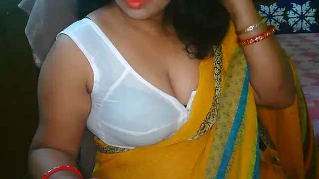 Snapshot of Anushka_21 chatting on 12-07-24, 04:31 Anushka 21 online show from 12-07-24, 04:31