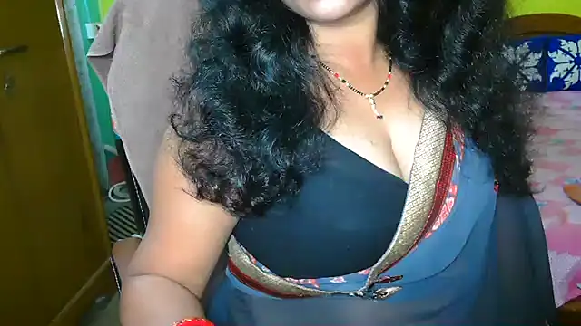 Snapshot of Anushka_21 chatting on 12-21-24, 07:27 Anushka 21 online show from 12-21-24, 07:27