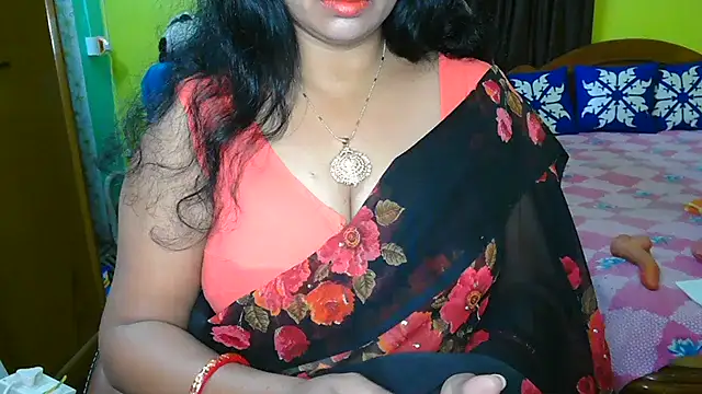 Snapshot of Anushka_21 chatting on 01-06-25, 12:59 Anushka 21 online show from 01-06-25, 12:59