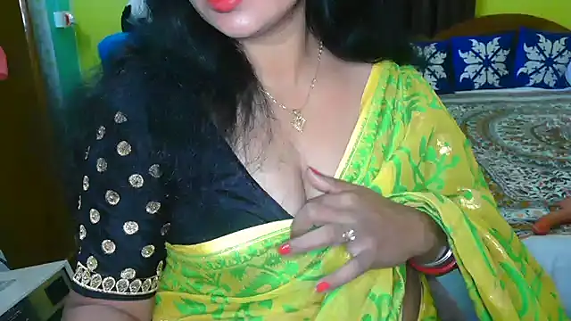 Snapshot of Anushka_21 chatting on 01-23-25, 06:56 Anushka 21 online show from 01-23-25, 06:56