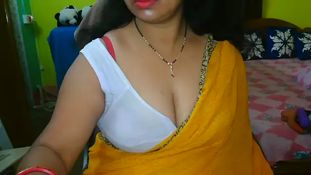 Snapshot of Anushka_21 chatting on 03-06-25, 01:37 Anushka 21 online show from 03-06-25, 01:37