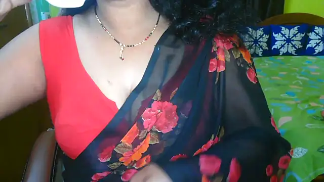 Snapshot of Anushka_21 chatting on 03-19-25, 11:57 Anushka 21 online show from 03-19-25, 11:57