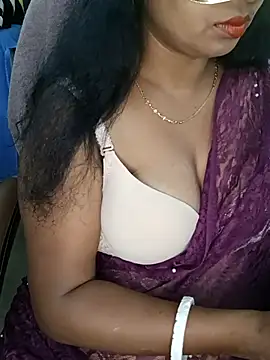 Snapshot of Anushka_21 chatting on 09-19-25, 06:41 Anushka 21 online show from 09-19-25, 06:41