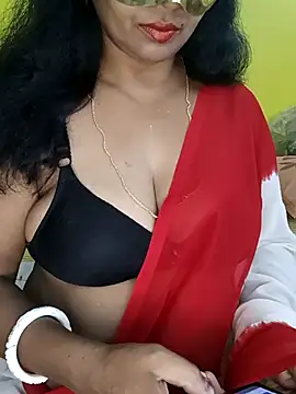 Snapshot of Anushka_21 chatting on 09-20-25, 06:53 Anushka 21 online show from 09-20-25, 06:53