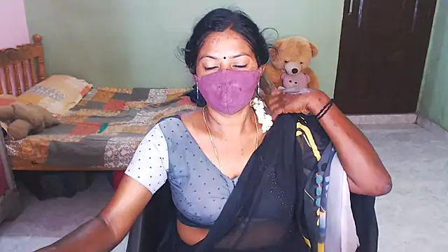 Snapshot of Novapol chatting on 02-04-26, 01:50 Novapol online show from 02-04-26, 01:50