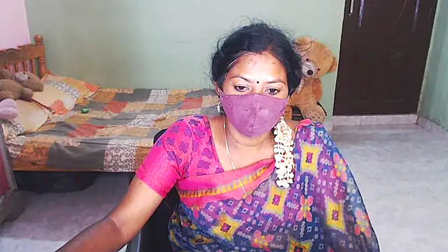 Snapshot of Novapol chatting on 02-07-26, 06:11 Novapol online show from 02-07-26, 06:11