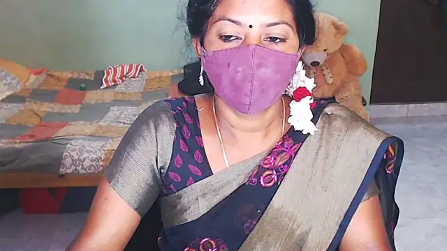 Snapshot of Novapol chatting on 02-13-26, 01:40 Novapol online show from 02-13-26, 01:40