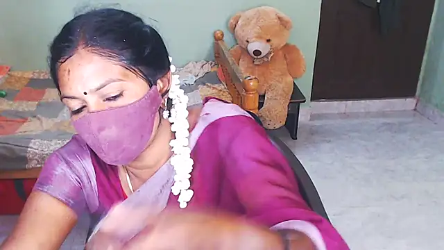 Snapshot of Novapol chatting on 02-15-26, 06:10 Novapol online show from 02-15-26, 06:10