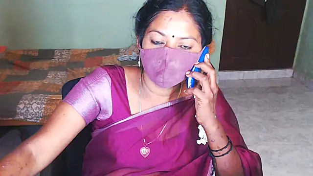 Snapshot of Novapol chatting on 02-15-26, 11:19 Novapol online show from 02-15-26, 11:19