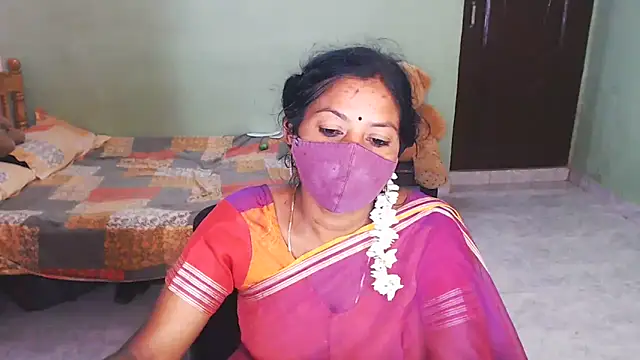 Snapshot of Novapol chatting on 02-18-26, 01:18 Novapol online show from 02-18-26, 01:18