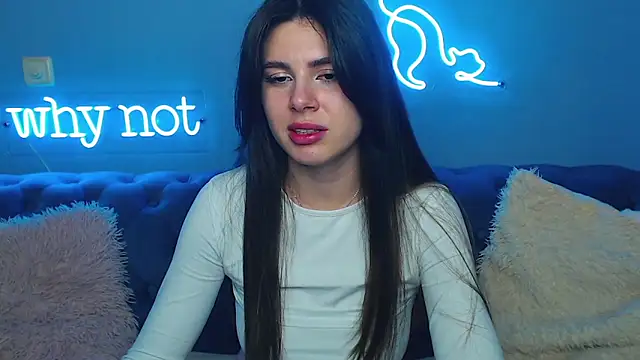 Snapshot of ViollinaLove chatting on 03-22-25, 05:52 ViollinaLove online show from 03-22-25, 05:52
