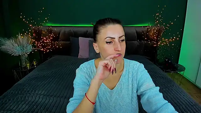 Rebecca Diamond online show from 02-19-25, 09:50