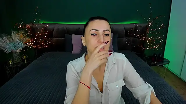 Rebecca Diamond online show from 03-03-25, 06:26