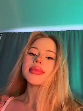 curchez  online show from 02-11-25, 09:14