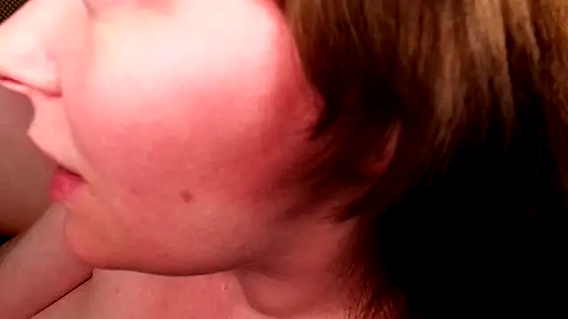 Snapshot of GamerGirlRoxyAndLee chatting on 01-11-25, 04:27 GamerGirlRoxyAndLee online show from 01-11-25, 04:27