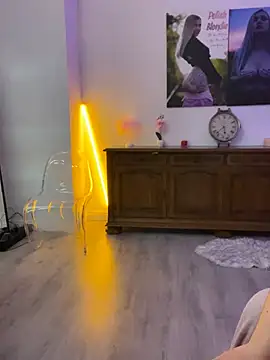 Cute-Alice online show from 04-10-26, 12:32