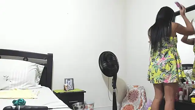 Snapshot of mara2020_69 chatting on 02-25-25, 01:28 mara2020 69 online show from 02-25-25, 01:28