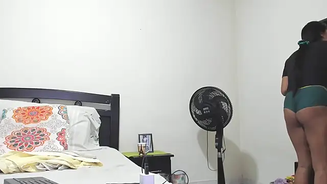 Snapshot of mara2020_69 chatting on 02-28-25, 01:47 mara2020 69 online show from 02-28-25, 01:47