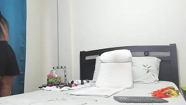 Snapshot of mara2020_69 chatting on 11-26-25, 01:34 mara2020 69 online show from 11-26-25, 01:34