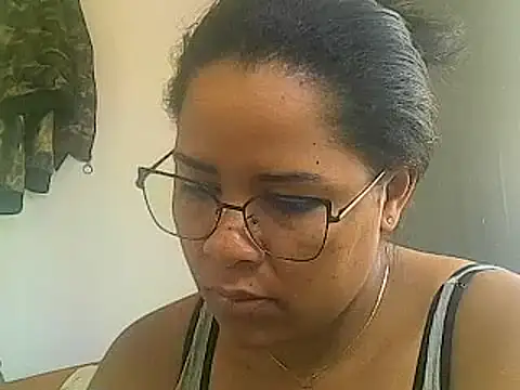 Snapshot of aleixane chatting on 01-05-25, 06:02 aleixane online show from 01-05-25, 06:02