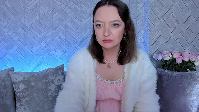 Snapshot of EvaBarsa_ chatting on 12-02-25, 02:50 EvaBarsa online show from 12-02-25, 02:50