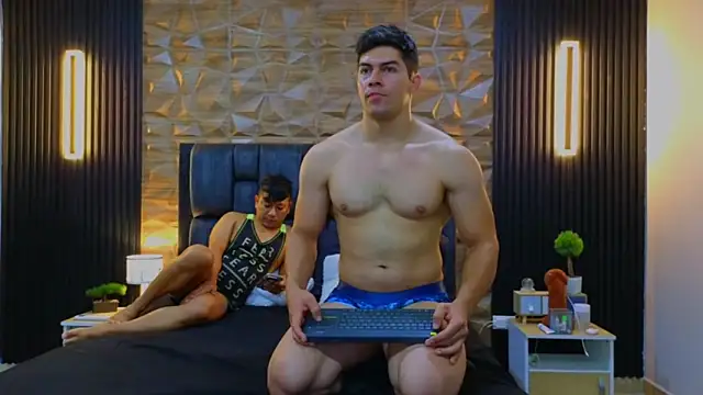 FelipeAndMarcello3 online show from 02-13-25, 03:56