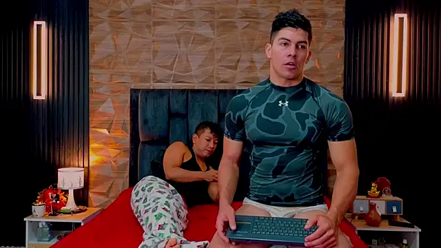 FelipeAndMarcello3 online show from 10-17-25, 02:19