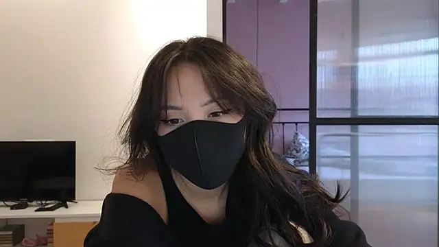 TammiLou online show from 02-20-25, 01:08