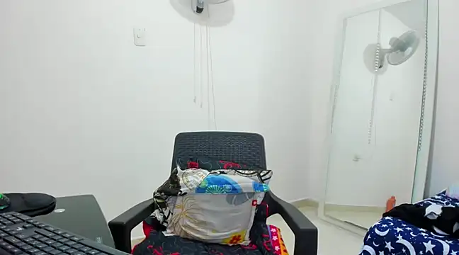 HUGEBOOBS MILF online show from 12-28-24, 05:02