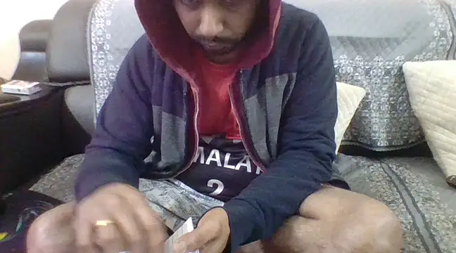 Snapshot of redvelvet_4 chatting on 01-06-25, 12:35 redvelvet 4 online show from 01-06-25, 12:35