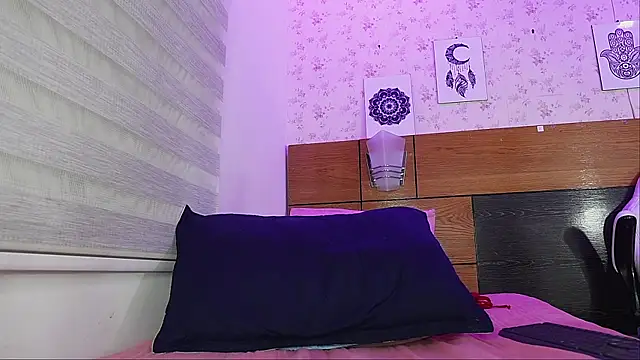 Snapshot of mssburbuja chatting on 03-06-25, 06:19 mssburbuja online show from 03-06-25, 06:19
