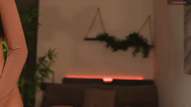 Jaylee Krys online show from 04-15-26, 06:48