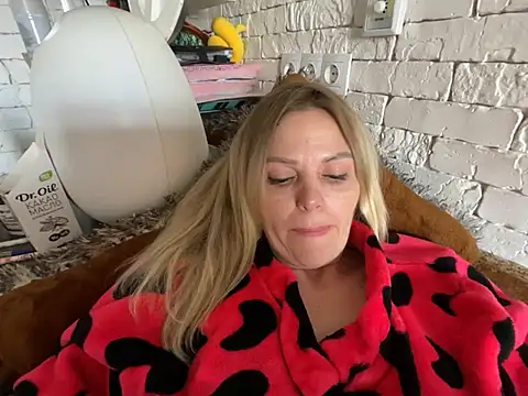 Angel girllovemy online show from 03-05-25, 11:38