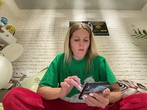 Angel girllovemy online show from 03-20-25, 08:08