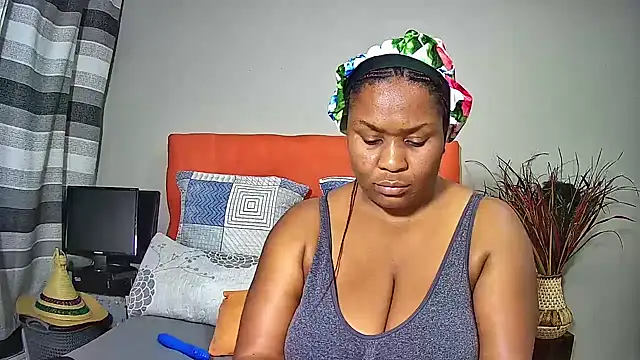 Snapshot of missboobsxx chatting on 12-26-24, 09:15 missboobsxx online show from 12-26-24, 09:15