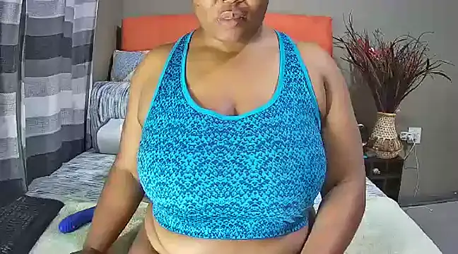 Snapshot of missboobsxx chatting on 03-09-25, 04:33 missboobsxx online show from 03-09-25, 04:33