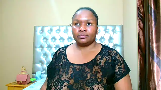 Snapshot of missboobsxx chatting on 10-06-25, 05:54 missboobsxx online show from 10-06-25, 05:54