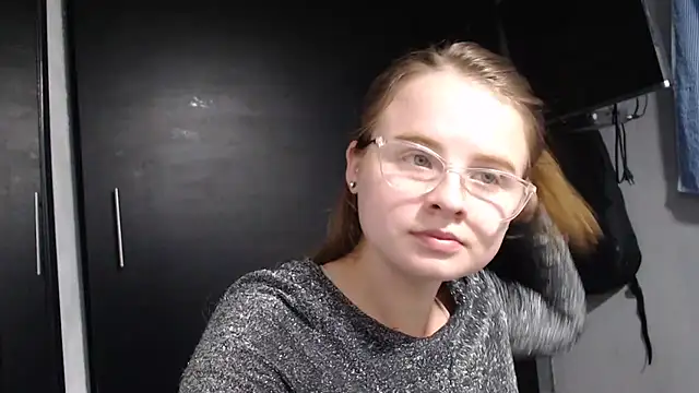 HellenMiyer1111 online show from 02-15-25, 12:04