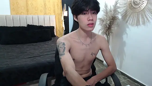 Snapshot of Elio-cam chatting on 09-12-25, 02:44 Elio-cam online show from 09-12-25, 02:44