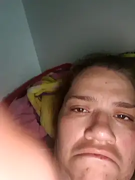 Snapshot of karlythoth@xh chatting on 11-08-25, 03:45 karlythothxh online show from 11-08-25, 03:45