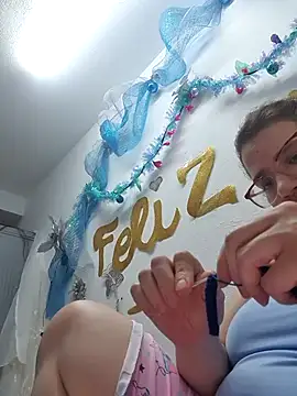 Snapshot of karlythoth@xh chatting on 11-09-25, 04:49 karlythothxh online show from 11-09-25, 04:49