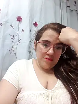 Snapshot of karlythoth@xh chatting on 11-18-25, 09:30 karlythothxh online show from 11-18-25, 09:30