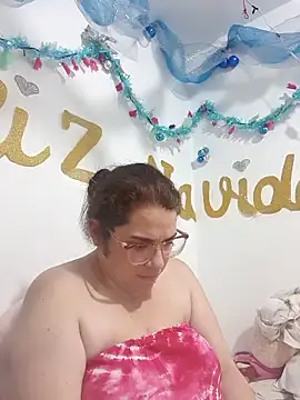 Snapshot of karlythoth@xh chatting on 11-27-25, 06:04 karlythothxh online show from 11-27-25, 06:04