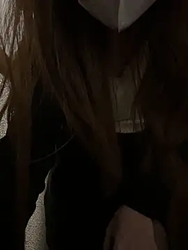 Snapshot of Tw_Zoella chatting on 01-17-25, 08:56 Tw Zoella online show from 01-17-25, 08:56