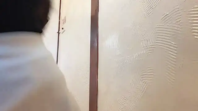 Snapshot of Tw_Zoella chatting on 02-02-25, 05:53 Tw Zoella online show from 02-02-25, 05:53